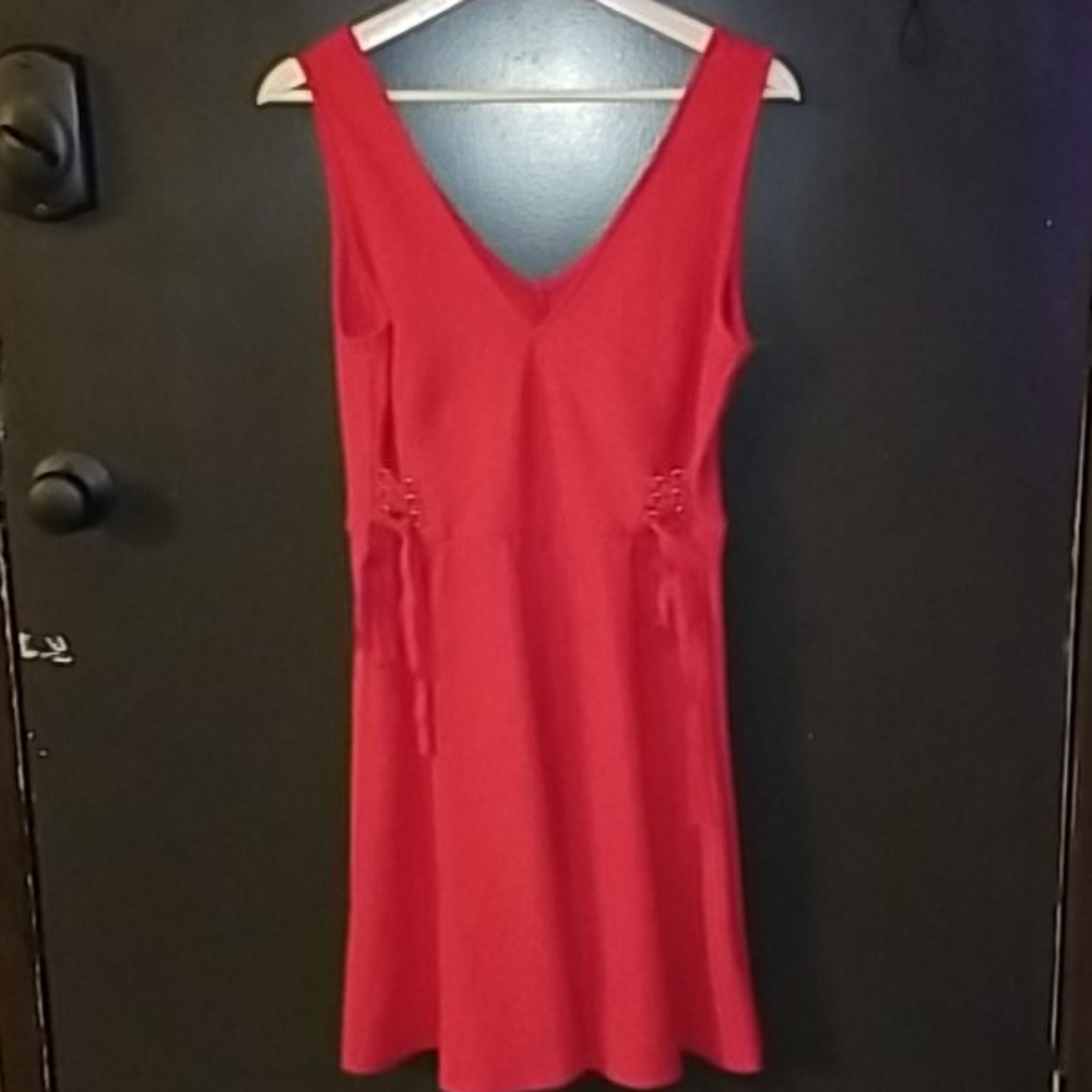 💃Red V neck light weight dress💃